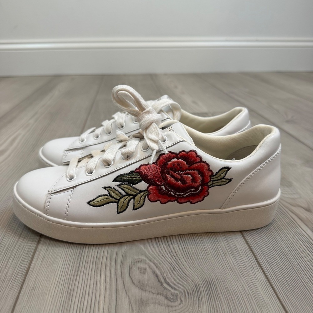NEW Vionic‎ Splendid Syra Floral White Leather Rose Embroidered Sneakers 8.5